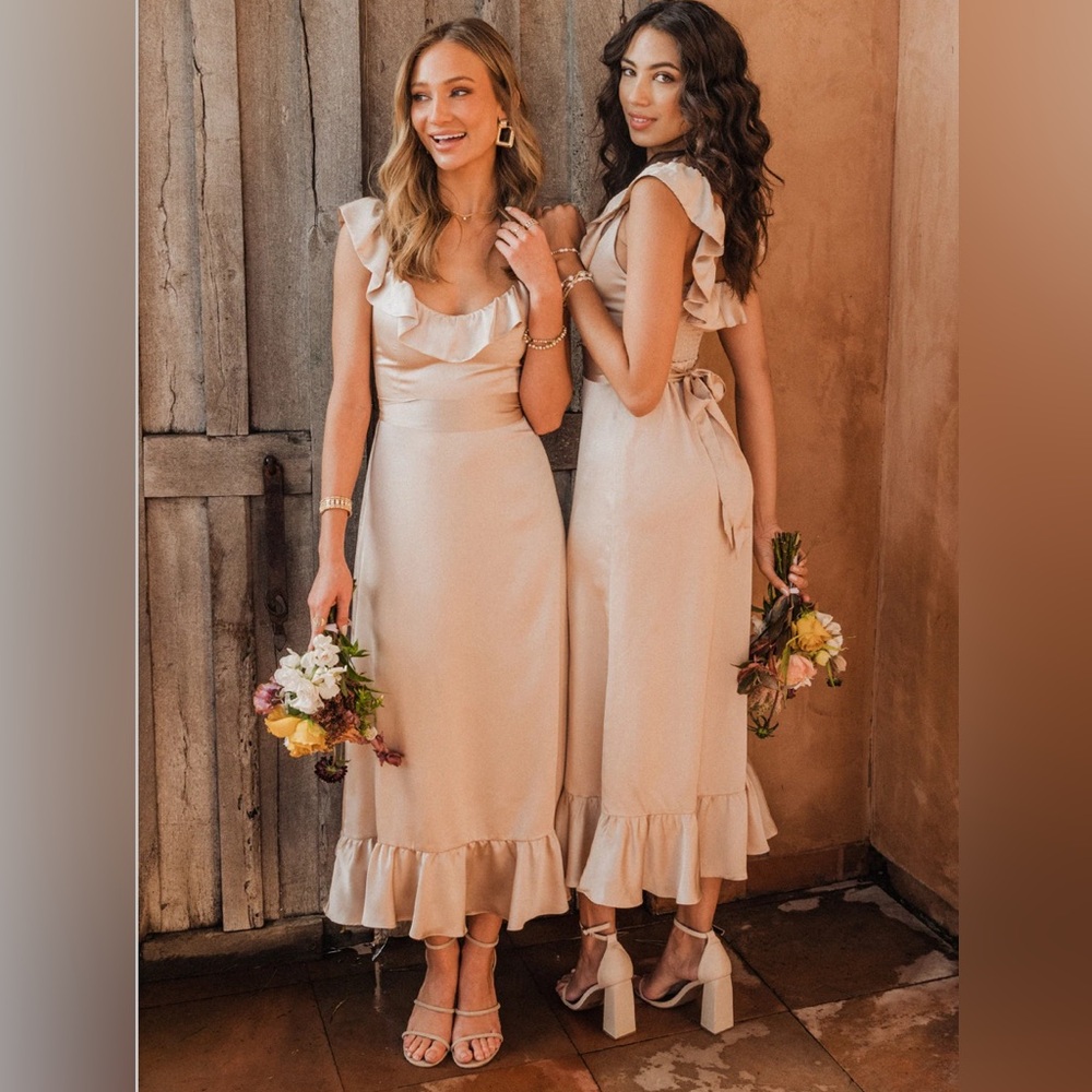 Show Me Your MuMu Cream Ruffle Midi Satin Dress🥂